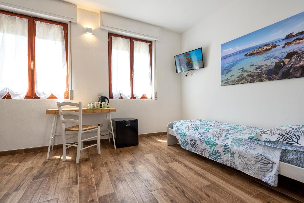 Dery Alghero Holiday Rooms מראה חיצוני תמונה