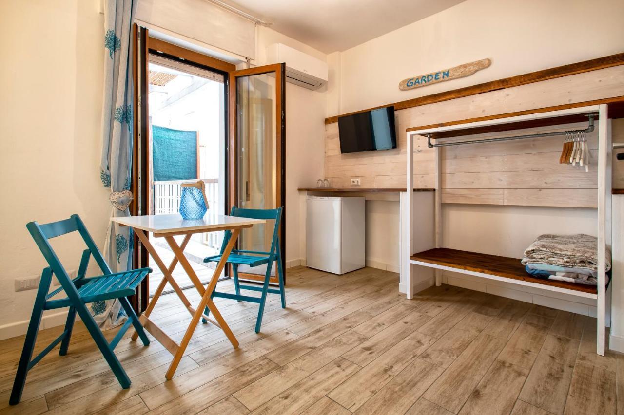 Dery Alghero Holiday Rooms מראה חיצוני תמונה