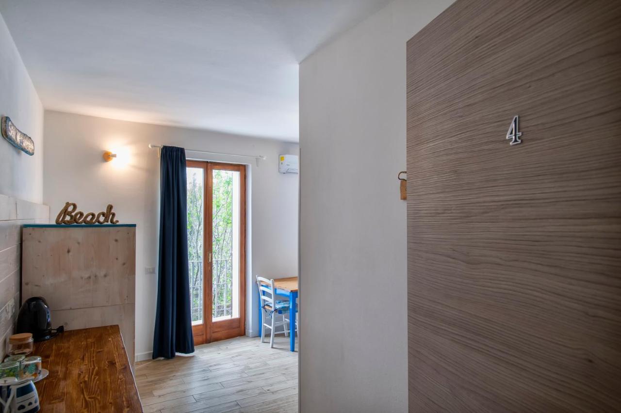 Dery Alghero Holiday Rooms מראה חיצוני תמונה